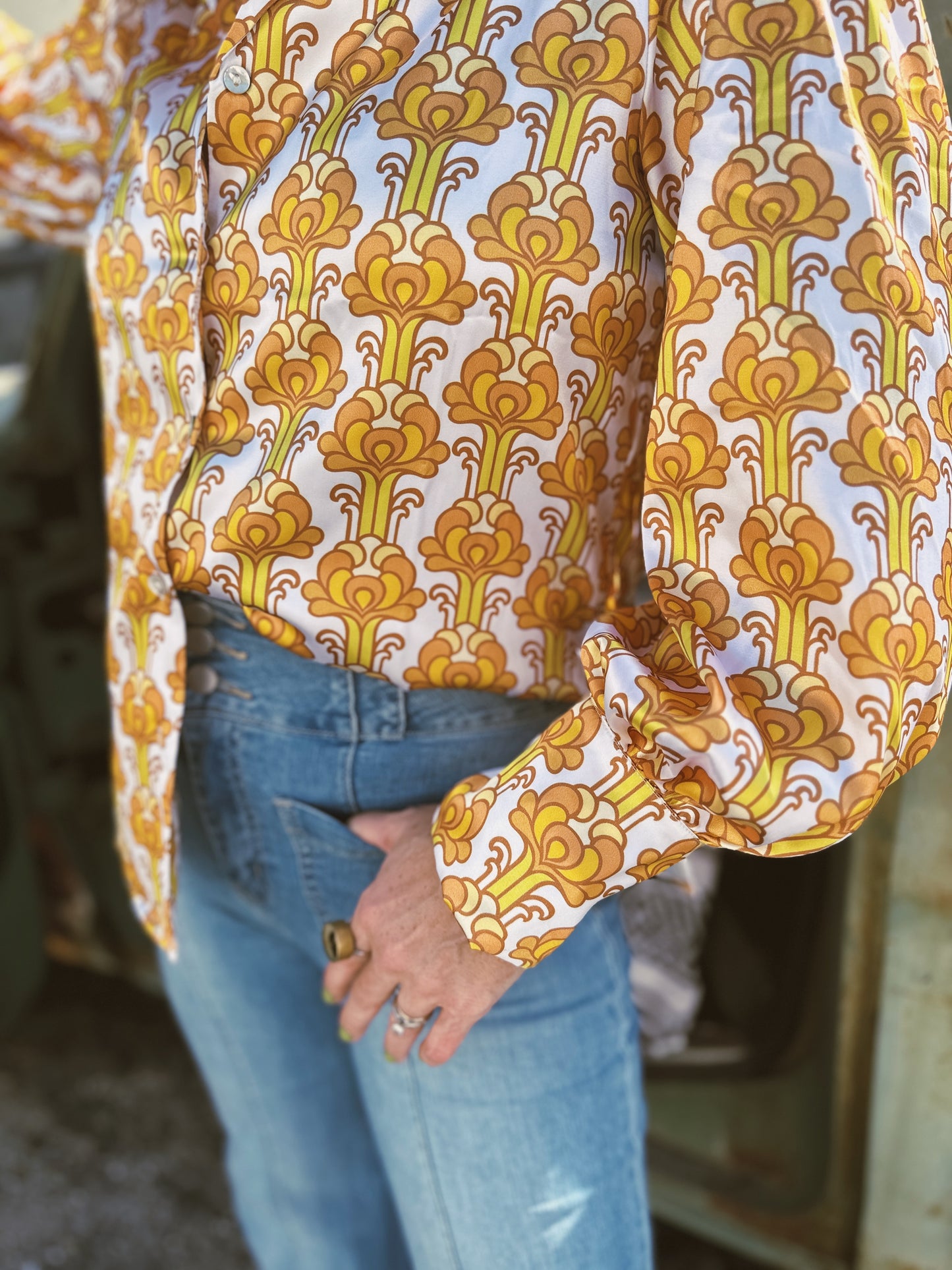 Streets of Gold Golden Yellow Tulip Flower Pouf Sleeve Button Up Blouse (1S-2M-2L-1XL)